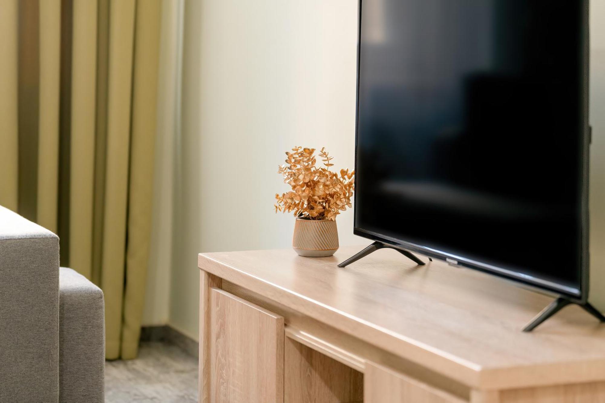 Jasne Studia Very Berry W Centrum Poznania By Noclegi Renters Esterno foto